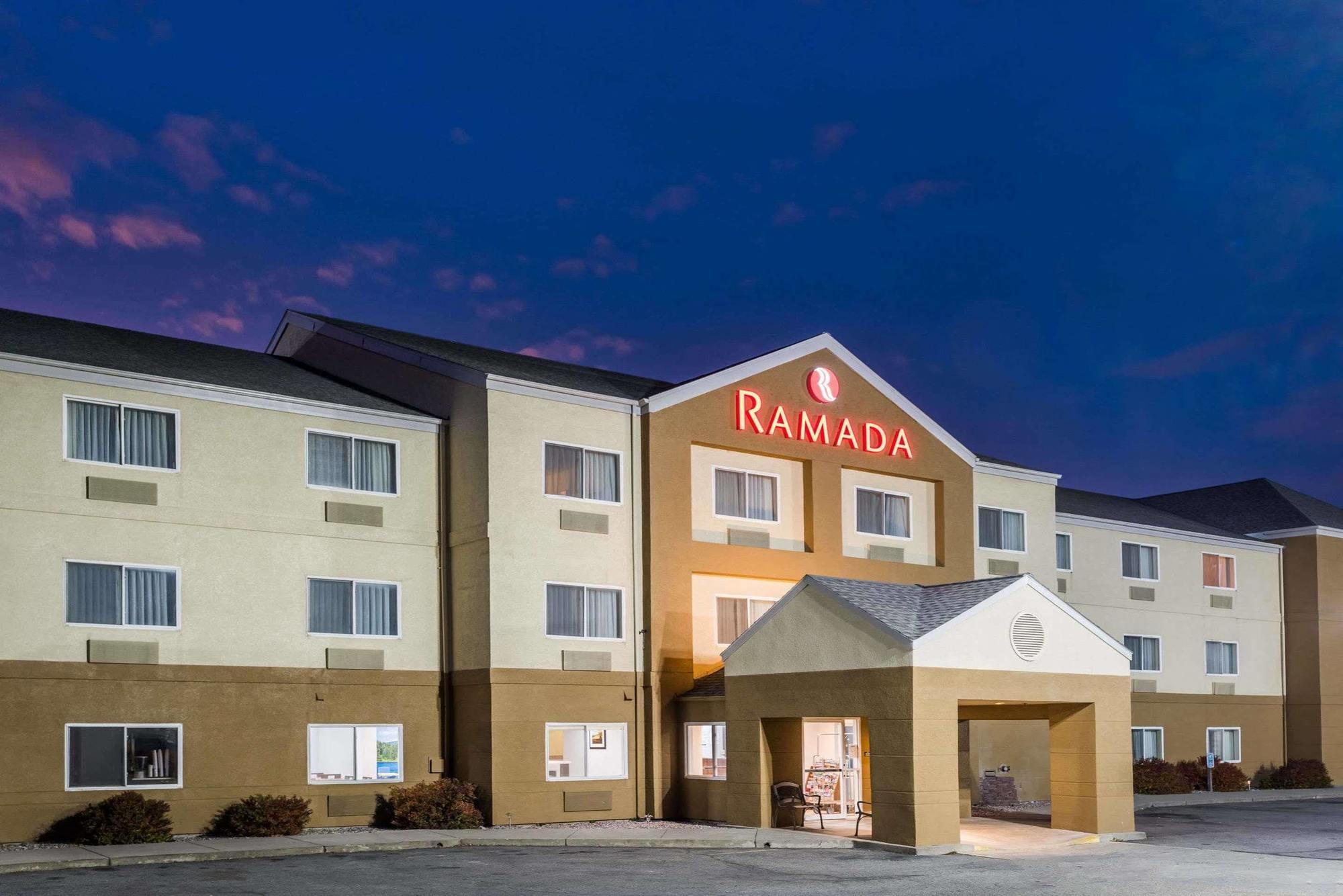 Hotel Ramada By Wyndham Coeur D'Alene Exteriér fotografie